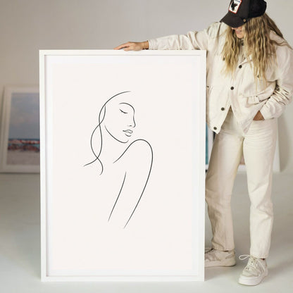 Minimalist Line Art Woman  – Modern Fine Art Wall Decor